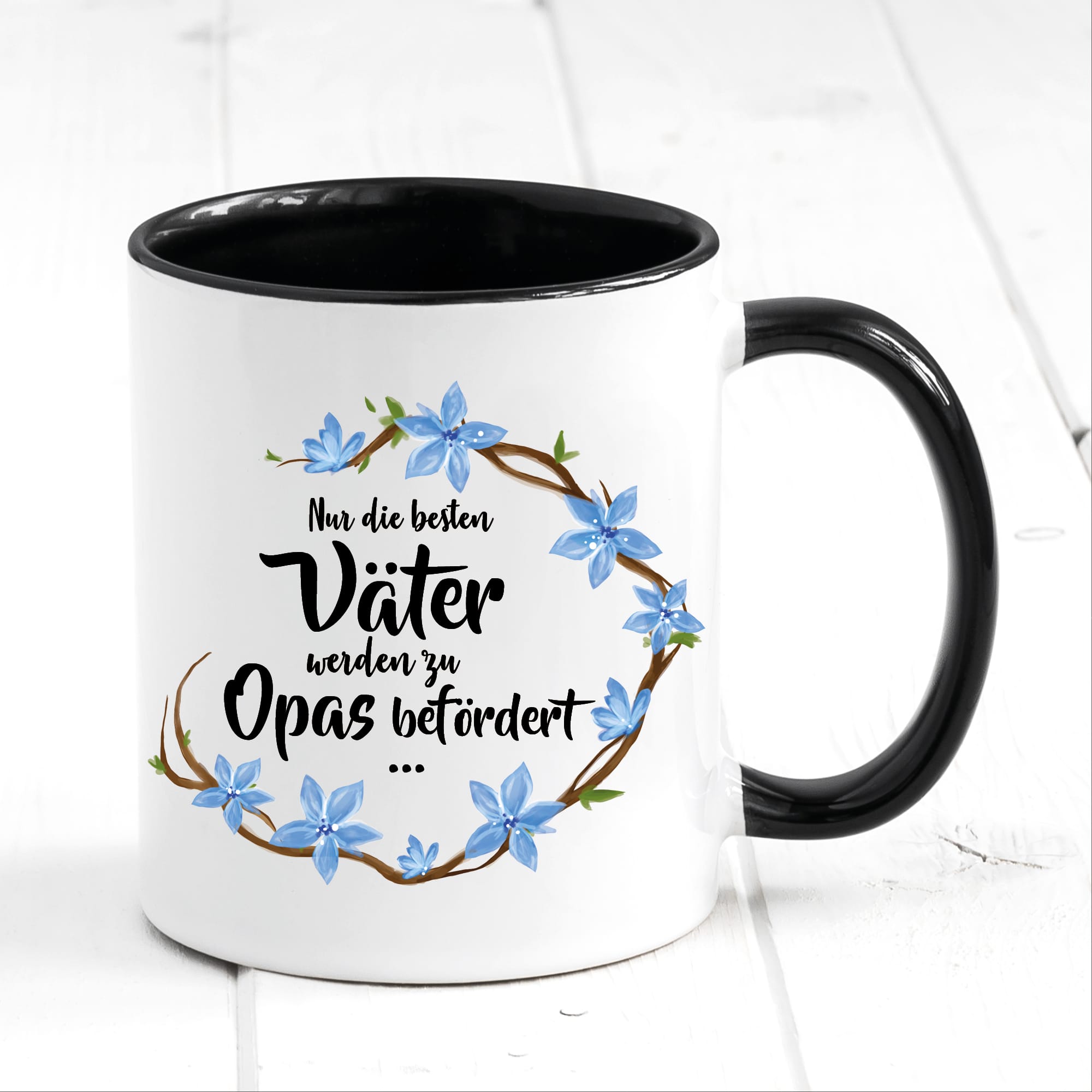 Auf dem Bild ist das Produkt: Tasse beidseitig bedruckt Nur die besten Väter werden zum Opa Geschenk Vatertag Kaffeetasse Kaffeebecher zum Preis von €17.90 abgebildet.