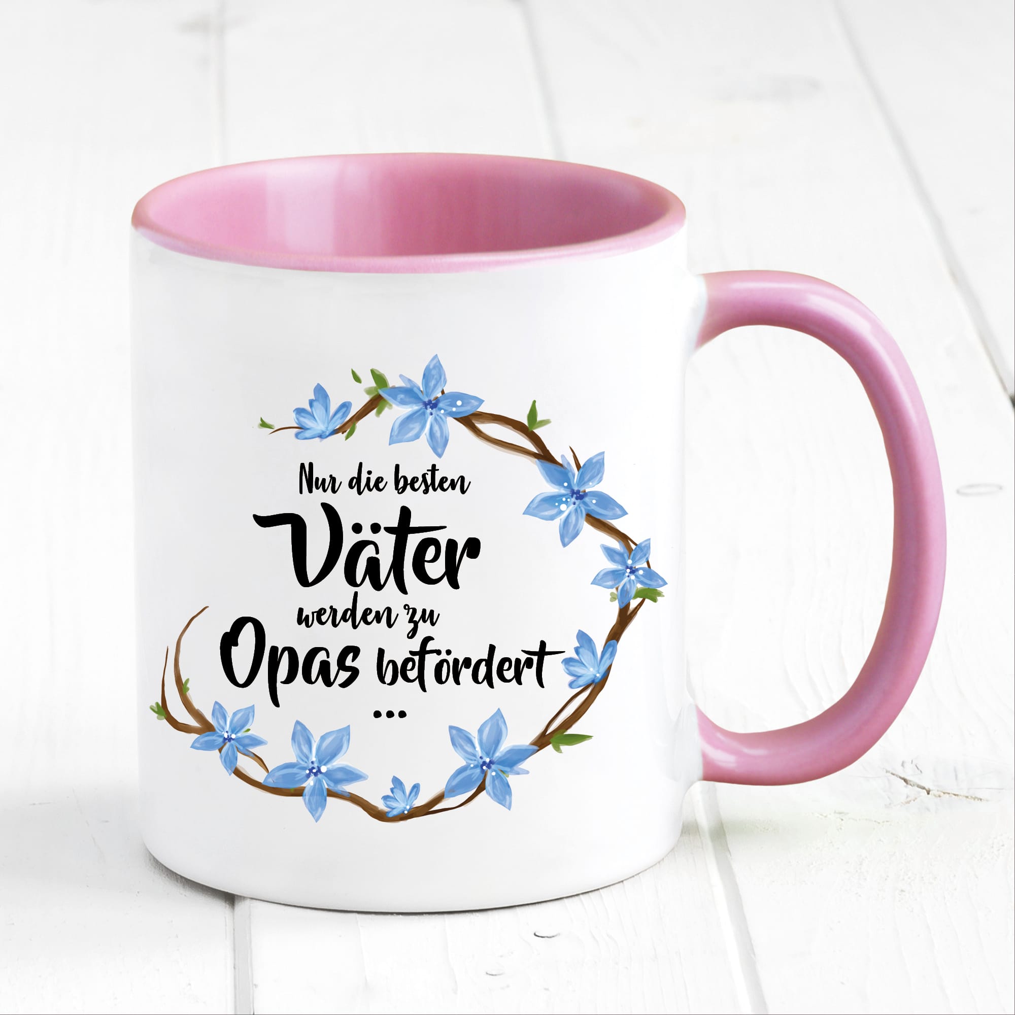 Auf dem Bild ist das Produkt: Tasse beidseitig bedruckt Nur die besten Väter werden zum Opa Geschenk Vatertag Kaffeetasse Kaffeebecher zum Preis von €17.90 abgebildet.