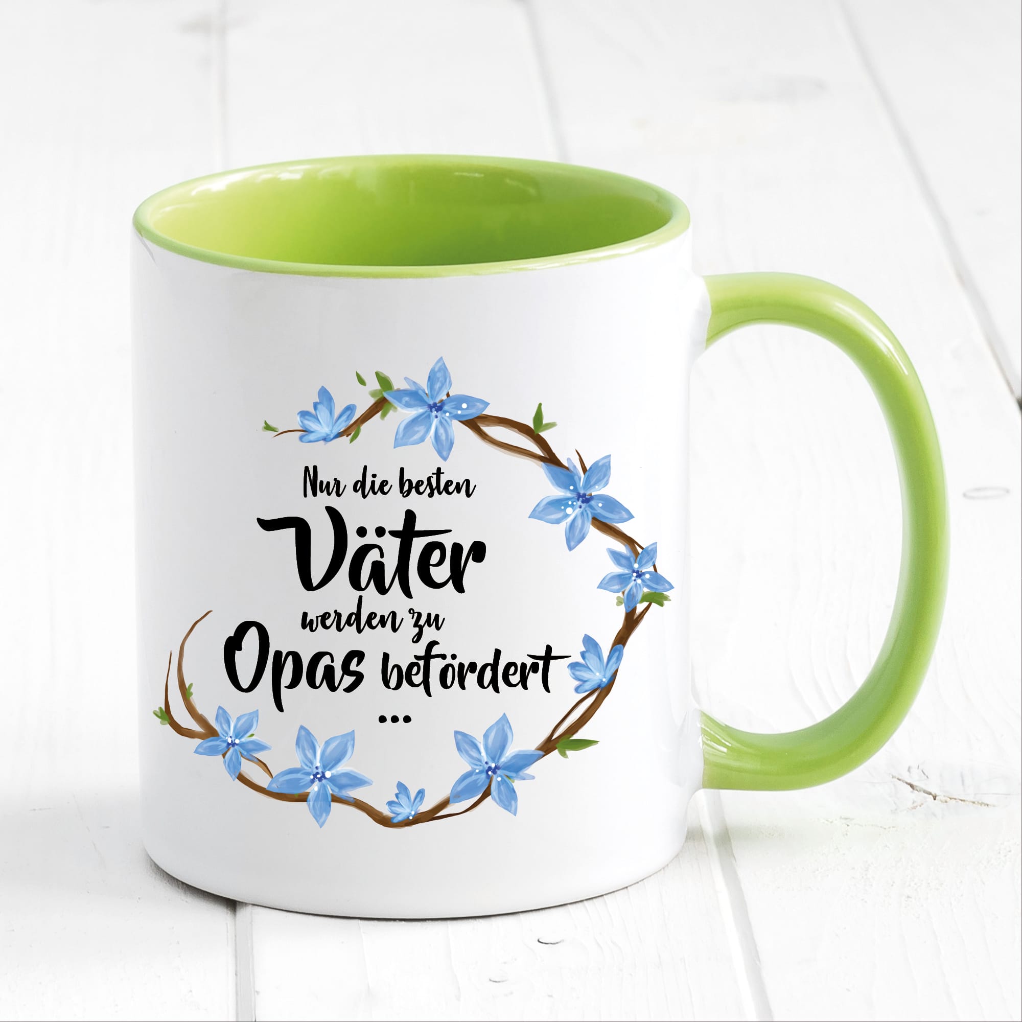 Auf dem Bild ist das Produkt: Tasse beidseitig bedruckt Nur die besten Väter werden zum Opa Geschenk Vatertag Kaffeetasse Kaffeebecher zum Preis von €17.90 abgebildet.