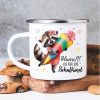 Auf dem Bild ist das Produkt: Kindertasse Emaille Becher Waschbär Einschulung Geschenk Schulanfang Schultüte zum Preis von €18.90 abgebildet.