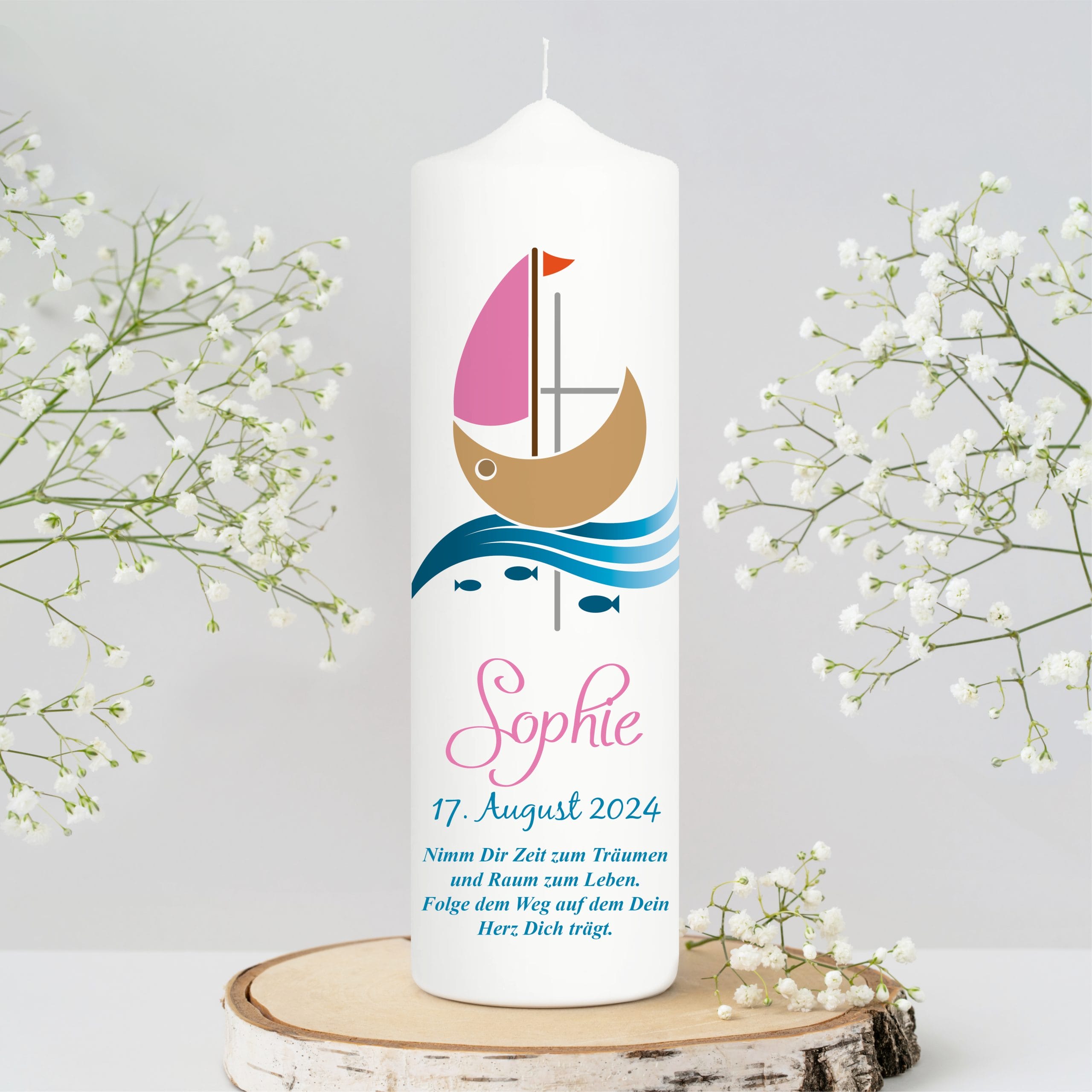 Auf dem Bild ist das Produkt: weiße Taufkerze Kerze zur Taufe oder Geburt Schiff Jesuskreuz Taufspruch mit Wunschname & Datum zum Preis von €5.9 abgebildet.