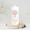 Auf dem Bild ist das Produkt: Taufkerze Blütenbaum für Mädchen oder Junge Baum mit Blüten Taufspruch Personalisierung zum Preis von €6.40 abgebildet.