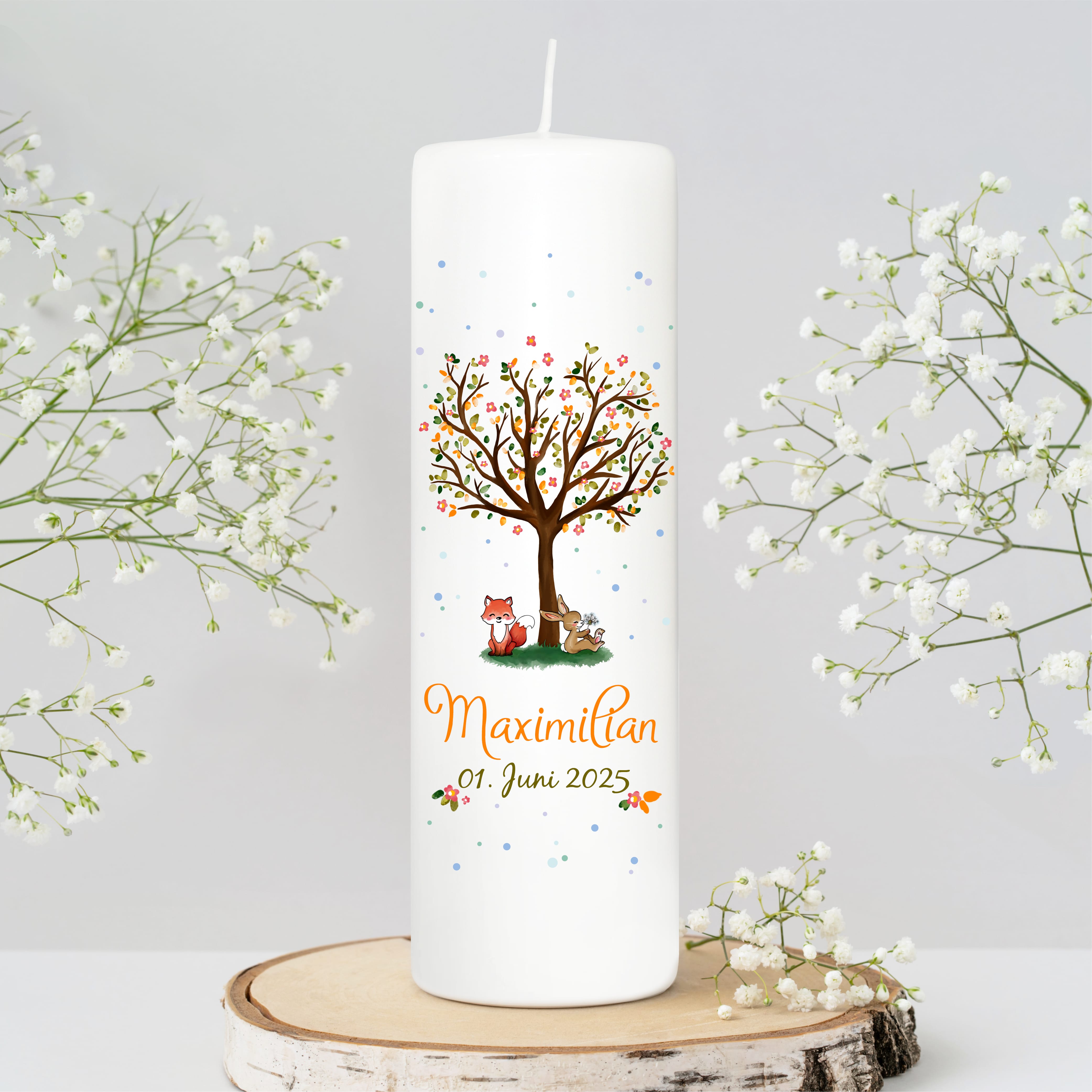 Auf dem Bild ist das Produkt: Taufkerze Kerze zur Taufe Baum Spruch Taufspruch individualisierbar tree Hase und Fuchs zum Preis von €6.4 abgebildet.
