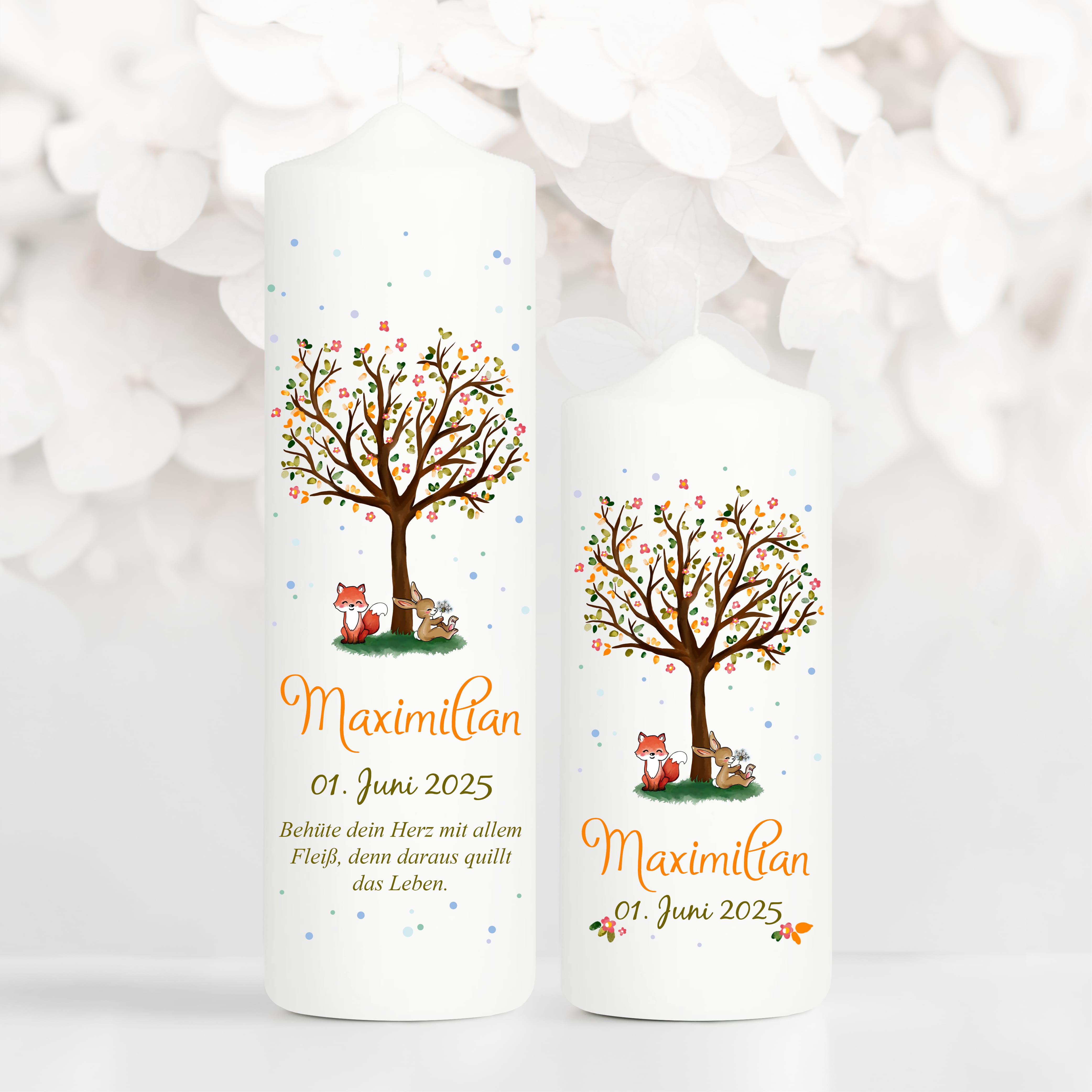 Auf dem Bild ist das Produkt: Taufkerze Kerze zur Taufe Baum Spruch Taufspruch individualisierbar tree Hase und Fuchs zum Preis von €6.4 abgebildet.