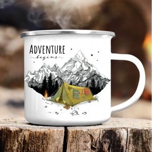Auf dem Bild ist das Produkt: Campingbecher Emaille Zelt vor Bergen Adventure begins, Geburtstagsgeschenk, Geschenk zu Ostern zum Preis von €16.9 abgebildet.