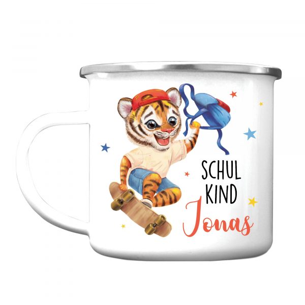 Auf dem Bild ist das Produkt: Kindertasse Emaille Becher Tiger Schulkind Einschulung Geschenk Skateboard Schulanfang Wunschname zum Preis von €18.9 abgebildet.