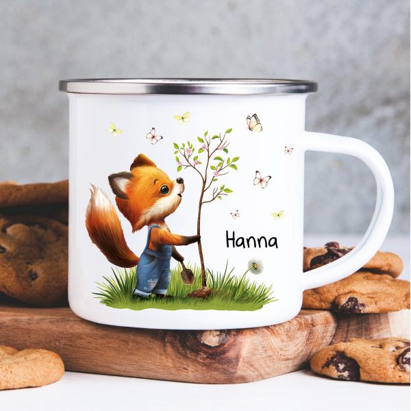 Auf dem Bild ist das Produkt: Kindertasse Emaille Campingbecher Fuchs Baum Schmetterlinge personalisiert Wunschname Name Geschenk Geburtstag, Ostergeschenk zum Preis von €18.9 abgebildet.