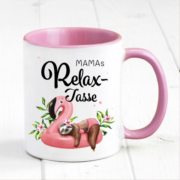 Auf dem Bild ist das Produkt: Relax Tasse bunt personalisiert Faultier auf Flamingo Geschenk Becher zum Preis von €18.9 abgebildet.