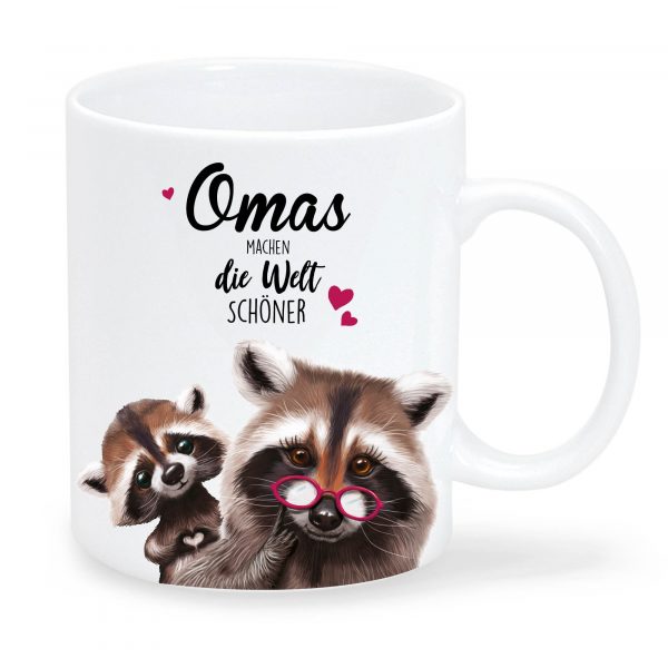 Auf dem Bild ist das Produkt: Bedruckte Tasse Waschbär mit Waschbärkind Omas machen die Welt schöner Geschenk Geburtstag Großmutter zum Preis von €15.90 abgebildet.