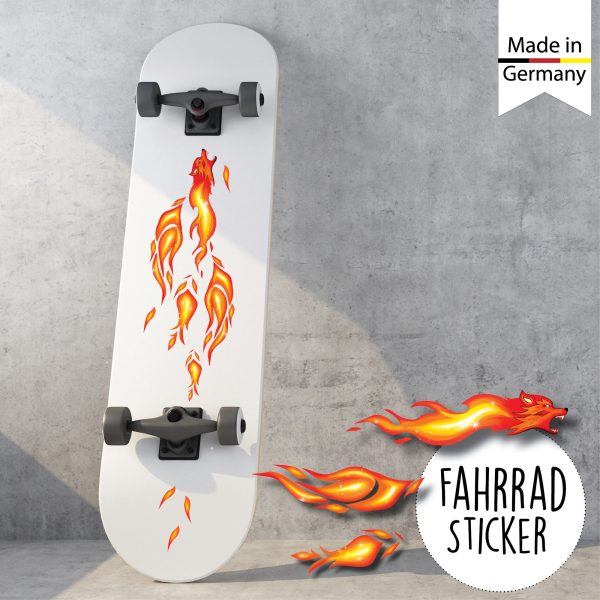 Auf dem Bild ist das Produkt: Fahrradaufkleber Wolf aus Flamen Feuer 21 Sticker Fahrrad Sticker Fahrraddesign Geburtstagsgeschenk zum Preis von €12.90 abgebildet.