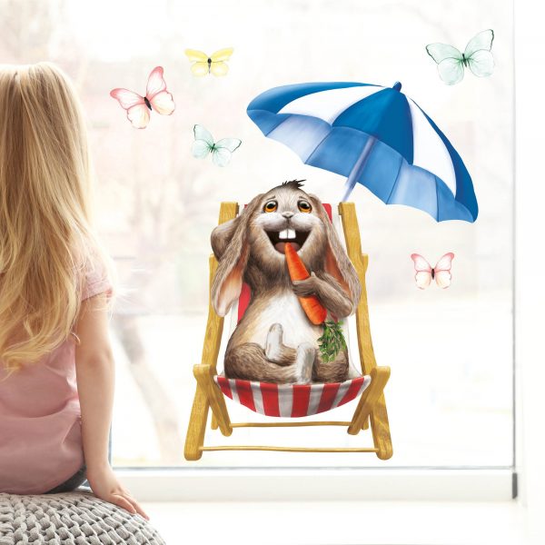 Auf dem Bild ist das Produkt: Fensterbild Frühling Ostern Hase Liegestuhl Möhre Sonnenschirm Schmetterlinge Fensterdeko Kinder, Frühlingsdeko, Osterdeko zum Preis von €14.9 abgebildet.