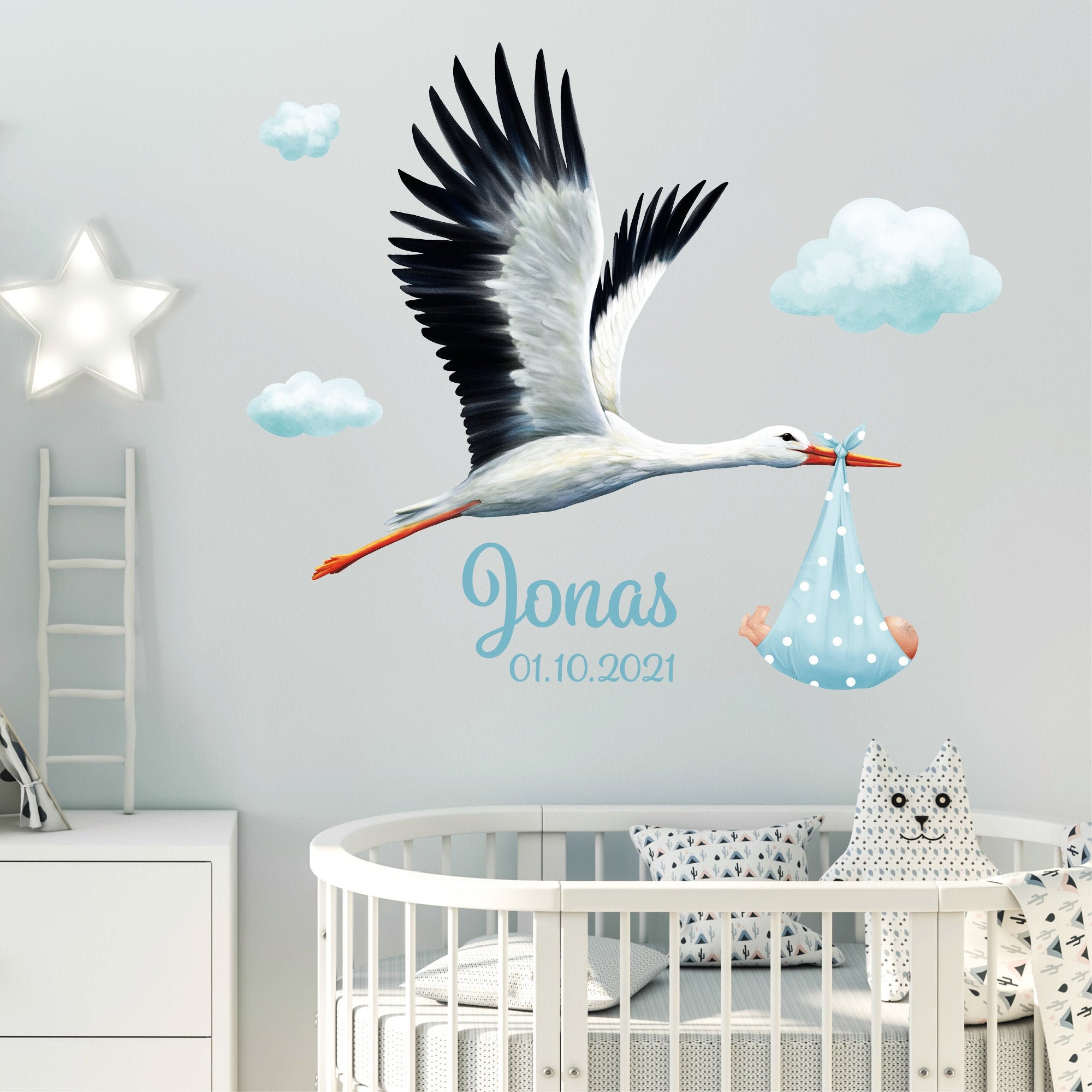 Personalisiertes Wandtattoo Kinderzimmer Storch mit Baby mit Wunschnamen und Datum, Dekoration Babyzimmer