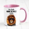 Auf dem Bild ist das Produkt: Tasse bedruckt Löwe Der beste Mann der Welt personalisiertes Geschenk Geburtstag Kaffeetasse Kaffeebecher zum Preis von €17.90 abgebildet.