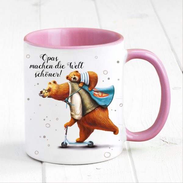 Auf dem Bild ist das Produkt: Tasse bedruckt mit Bär auf Scooter Opas machen die Welt schöner Geschenk Vater Kaffeetasse Kaffeebeche Vatertagsgeschenk zum Preis von €17.90 abgebildet.