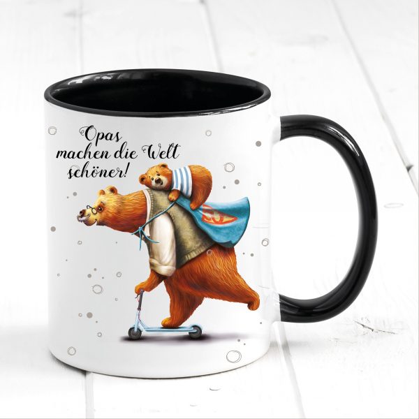Auf dem Bild ist das Produkt: Tasse bedruckt mit Bär auf Scooter Opas machen die Welt schöner Geschenk Vater Kaffeetasse Kaffeebeche Vatertagsgeschenk zum Preis von €17.90 abgebildet.