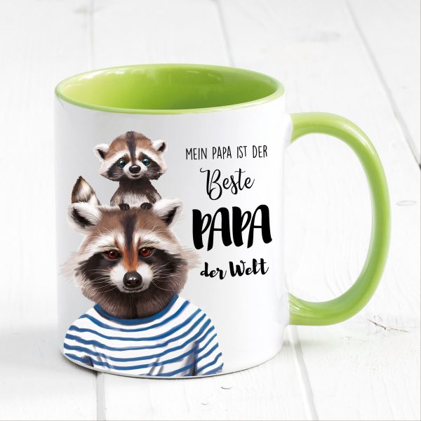 Auf dem Bild ist das Produkt: Tasse bedruckt mit Waschbär Mein Papa ist der beste Papa der Welt, Geschenk Kaffeetasse Kaffeebecher, Vatertag zum Preis von €17.90 abgebildet.