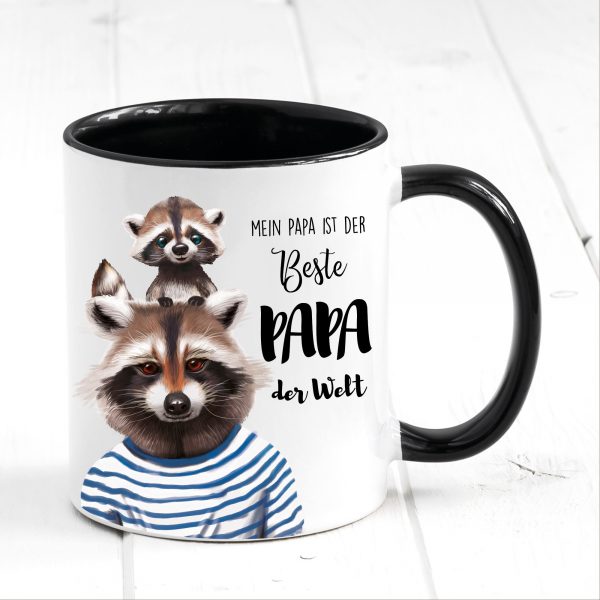 Auf dem Bild ist das Produkt: Tasse bedruckt mit Waschbär Mein Papa ist der beste Papa der Welt, Geschenk Kaffeetasse Kaffeebecher, Vatertag zum Preis von €17.90 abgebildet.