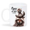 Auf dem Bild ist das Produkt: Tasse bedruckt Waschbär Opa mit Waschbärjunges Opas machen die Welt schöner, Geschenk Geburtstag zum Preis von €15.90 abgebildet.