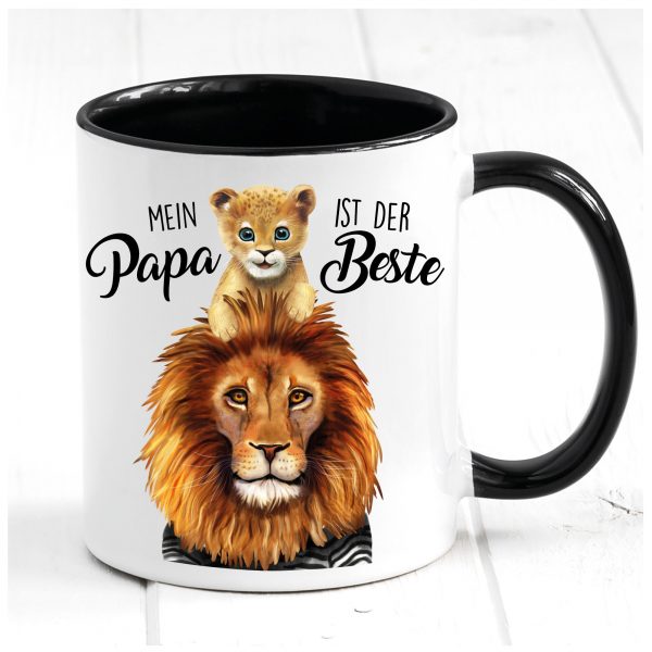 Auf dem Bild ist das Produkt: Vatertagsgeschenk Tasse Mein Papa ist der Beste Löwe Löwenkind Lion Geschenkidee, Geschenk zum Geburtstag zum Preis von €18.90 abgebildet.