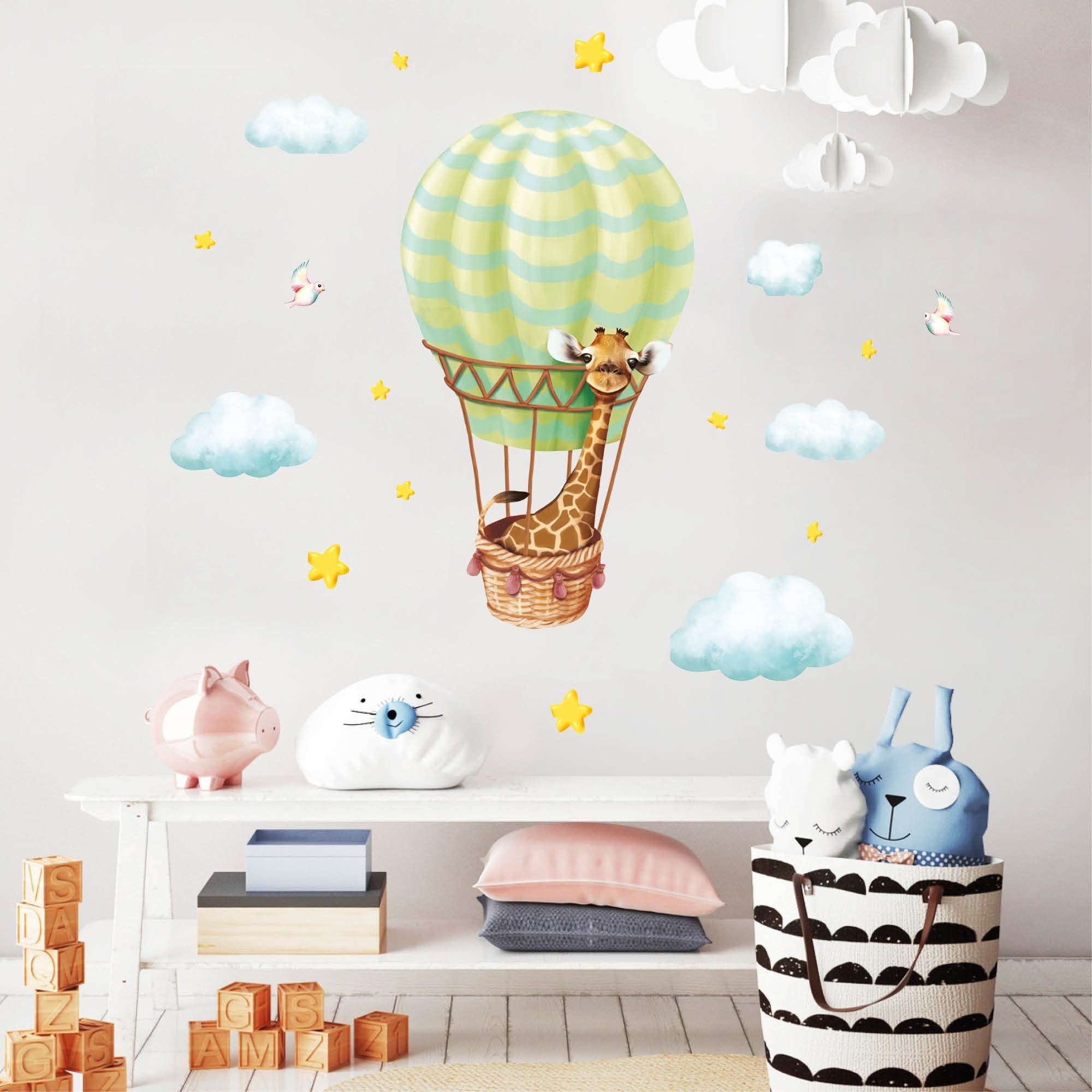 Wandtattoo Kinderzimmer Giraffe im Heißluftballon mit Wolken und Sternen Dekoration Babyzimmer
