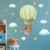 Auf dem Bild ist das Produkt: Wandtattoo Kinderzimmer Giraffe im Heißluftballon mit Wolken und Sternen Dekoration Babyzimmer zum Preis von €29.9 abgebildet.