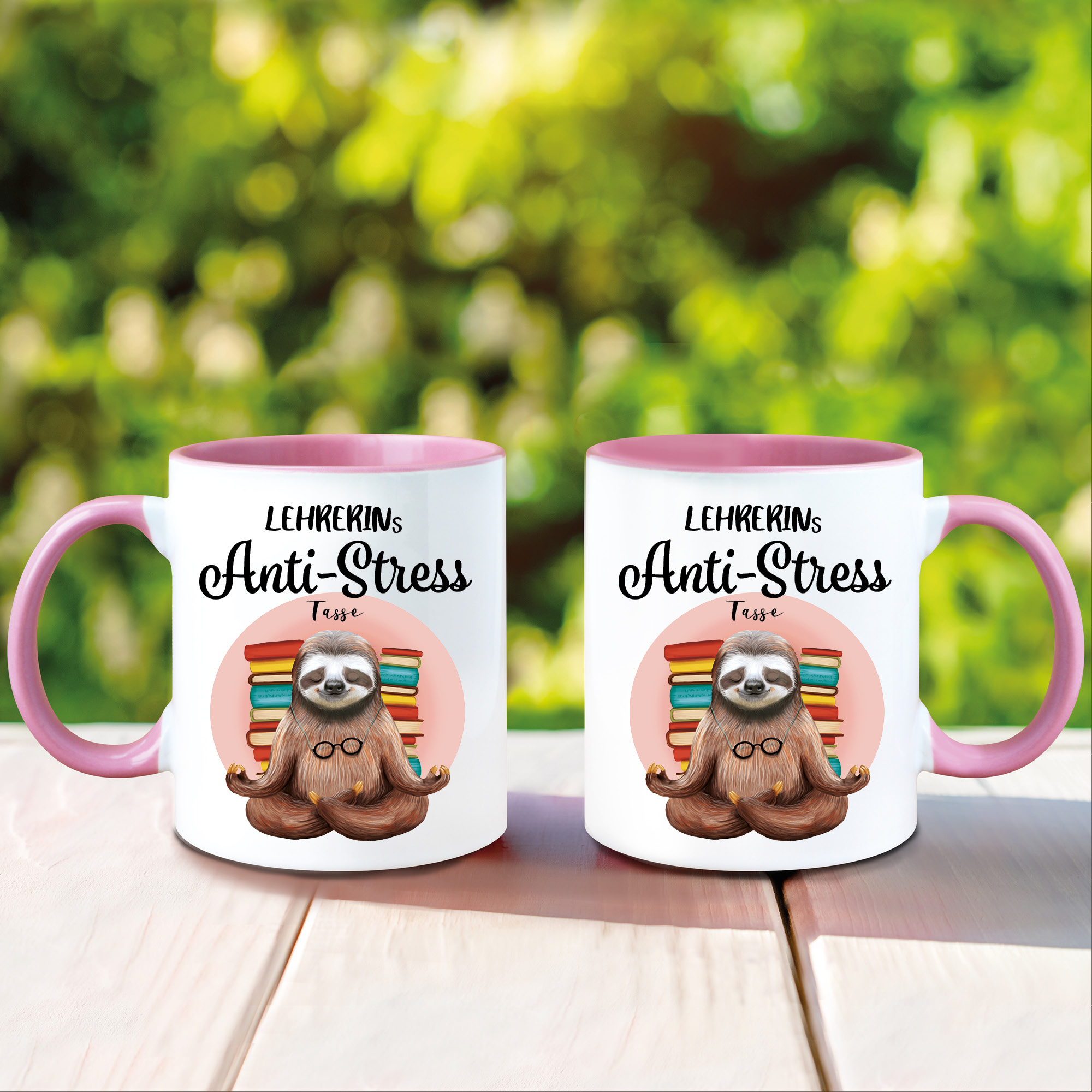 Auf dem Bild ist das Produkt: Tasse bedruckt mit Faultier Lehrerins Anti-Stress Tasse, Geschenk Kaffeetasse Kaffeebecher zum Preis von €18.9 abgebildet.
