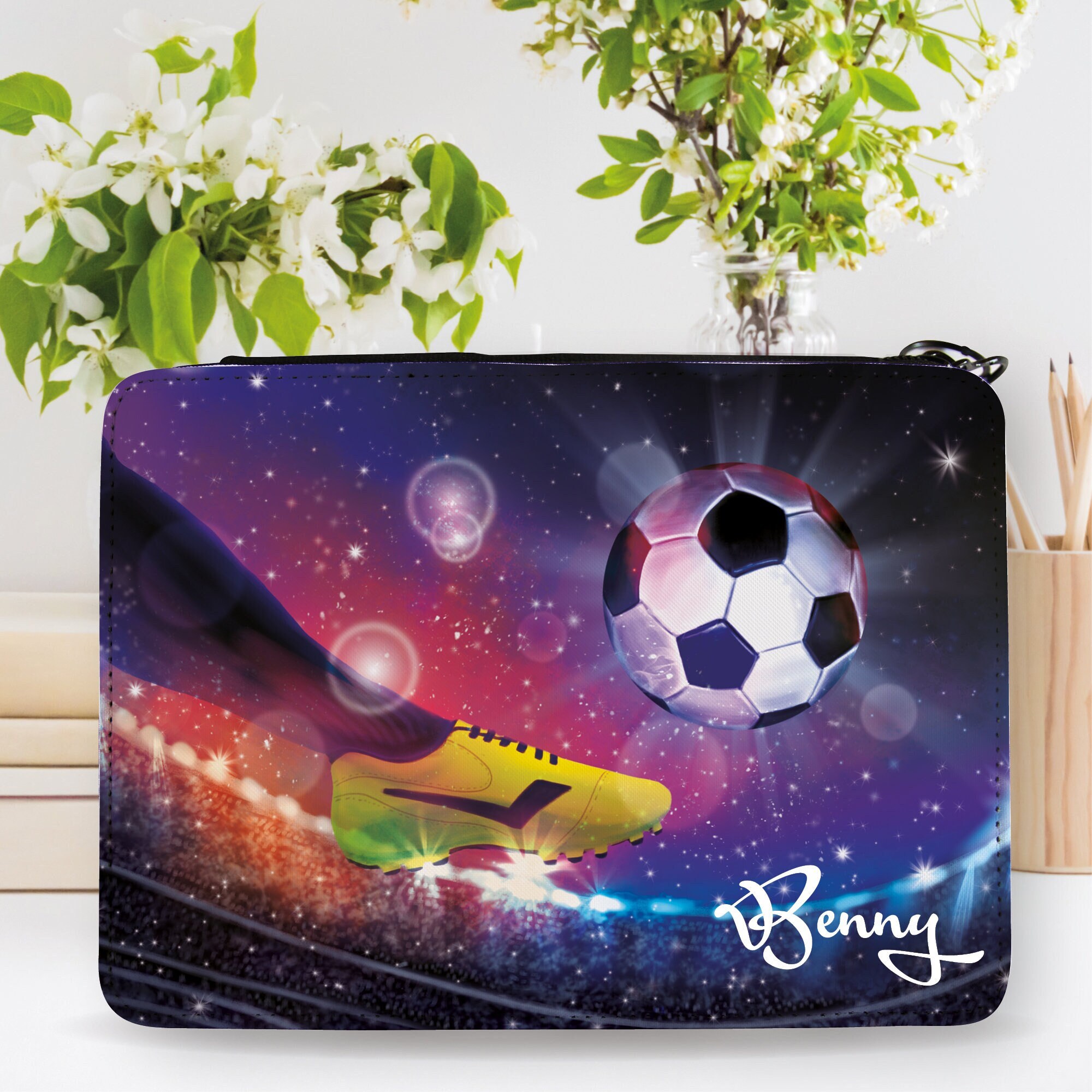 Gefüllte Federtasche Federmäppchen Fußball personalisiert Wunschname Schulanfang Schule, Einschulungsgeschenk