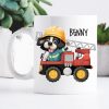 Auf dem Bild ist das Produkt: Kindertasse Tasse Hund im Feuerwehrauto personalisiert Wunschname Einschulungsgeschenk zum Preis von €18.9 abgebildet.