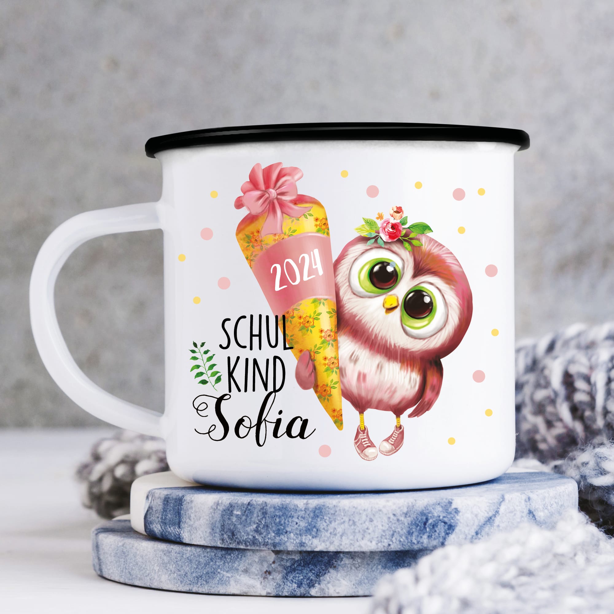 Auf dem Bild ist das Produkt: Kindertasse Emaille Becher Eule Schulkind Mädchen Einschulung Geschenk Einschulungsgeschenk zum Preis von €18.9 abgebildet.