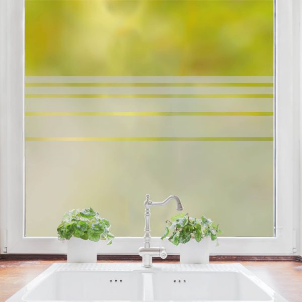 SF135_Sichtchutzfolie_ohne_Motiv_Streifen_waagerecht_durchsichtig_leer_einfach_minimalistisch_Küche_Bad_Badezimmer_Sichtschutz_Fensterdekoration_Fensterfolie_Wandtattoo-Loft3