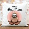 Auf dem Bild ist das Produkt: Deko Kissen Anti Stress Mama Yoga Geschenk Geburtstag Muttertagsgeschenk Polyester mit Füllung 40 x 40 cm zum Preis von €11.90 abgebildet.