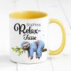 Auf dem Bild ist das Produkt: Geschenkidee Tasse bedruckt, "Relax Tasse" personalisiert mit Namen, Geburtstagsgeschenk, Faultier im Pyjama auf Ast, Vatertagsgeschenk zum Preis von €18.9 abgebildet.