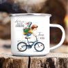 Auf dem Bild ist das Produkt: Kindertasse Emaille Becher Junge auf dem Fahrrad Schulkind Einschulung Geschenk Schulkind, Schulanfang Wunschname zum Preis von €18.9 abgebildet.