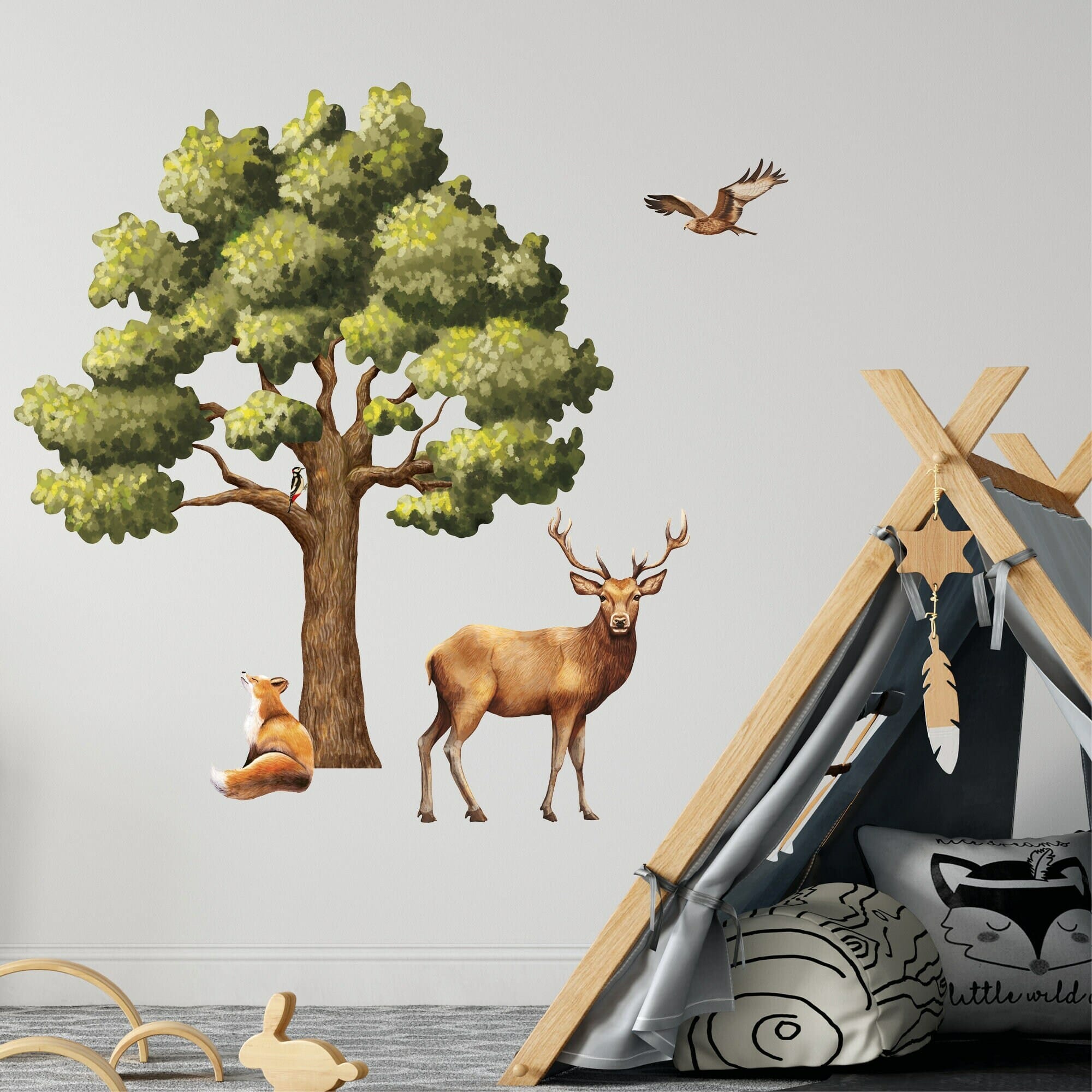 Wandtattoo Kinderzimmer Eiche mit Hirsch Fuchs und Vögeln Dekoration Babyzimmer Tiere Natur