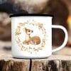 Auf dem Bild ist das Produkt: Campingbecher Emaille Herbst Rehkitz und Igel mit Blätterkranz Becher mit Namen zum Preis von €18.9 abgebildet.