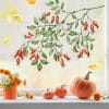 Auf dem Bild ist das Produkt: Fensterbild Hagebutten Zweig Herbst Herbstfrüchte Herbstblätter Halloween bunt wiederverwendbare Fensteraufkleber Kinderzimmer Baby Kind zum Preis von €13.90 abgebildet.
