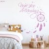 Auf dem Bild ist das Produkt: Wandtattoo Never Stop Dreaming mit Traumfänger, Sterne und Federn Wandbild Wanddeko zum Preis von €19.9 abgebildet.