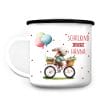 Auf dem Bild ist das Produkt: Kindertasse Emaille Becher Hase auf Fahrrad Schulkind personalisiertes Geschenk Einschulung Schulanfang Mädchen zum Preis von €18.90 abgebildet.