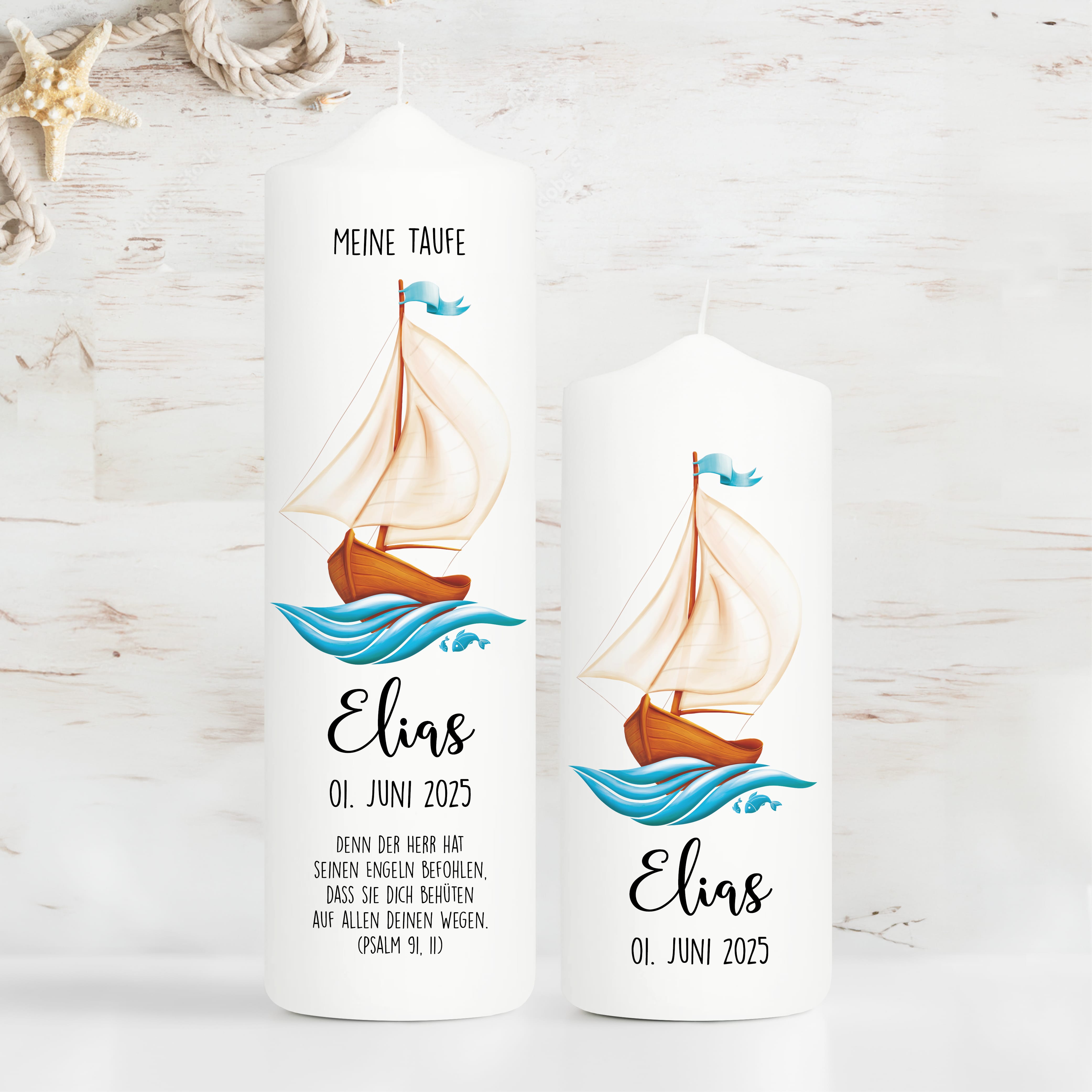 Auf dem Bild ist das Produkt: Taufkerze Junge Mädchen Segelboot Boot Schiff Name Datum Taufspruch Kerze zur Taufe zum Preis von €7.4 abgebildet.