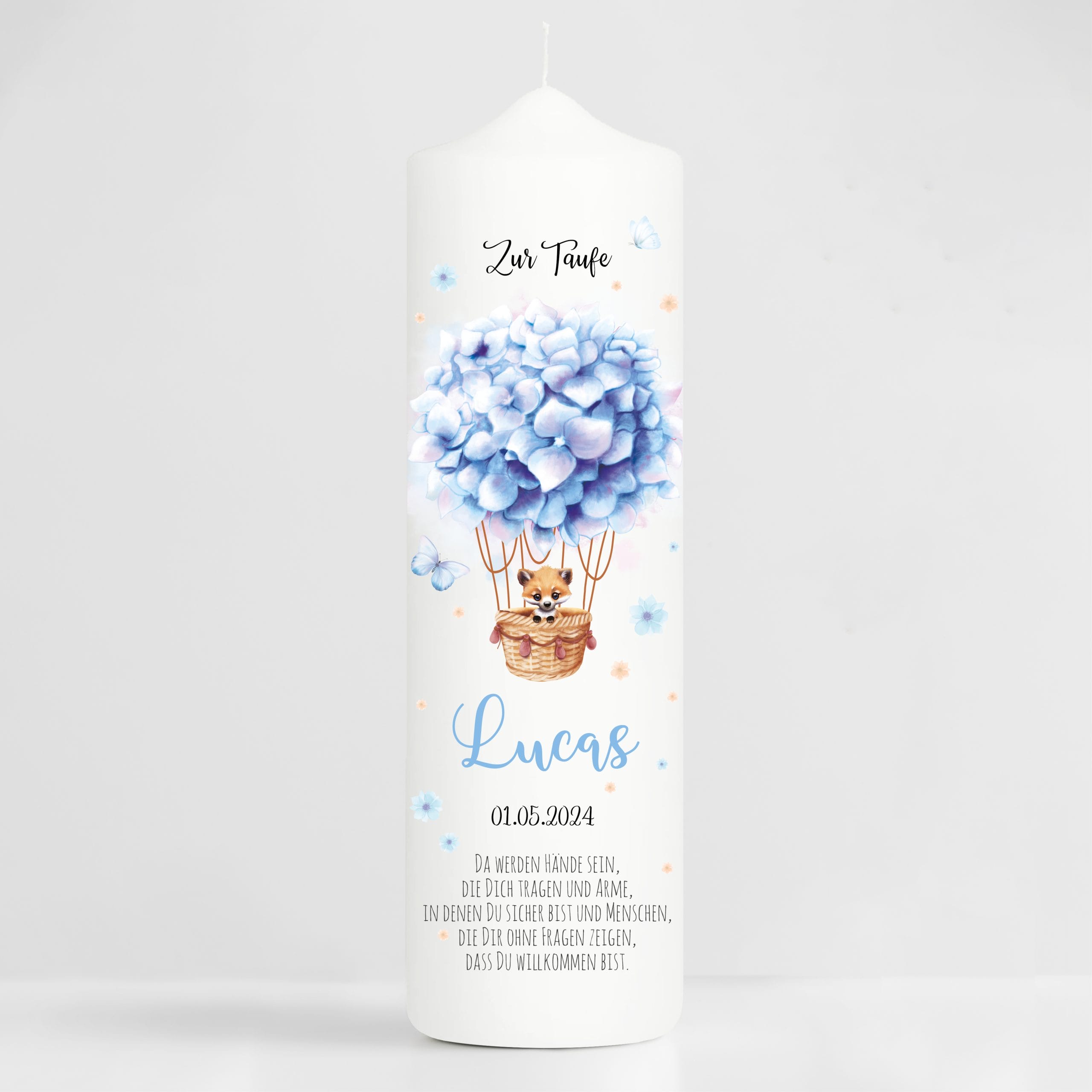 Auf dem Bild ist das Produkt: Taufkerze Junge Mädchen Heißluftballon Fuchs Blumen bedruckt personalisiert Kerze Kind Kirche zum Preis von €5.9 abgebildet.