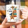 Auf dem Bild ist das Produkt: Personalisierte Tasse aus Keramik bedruckt Giraffe mit Wunschnamen und Datum Einschulung 330 ml Geschenk zum Schulanfang zum Preis von €16.9 abgebildet.