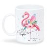 Auf dem Bild ist das Produkt: Tasse aus Keramik oder Kunststoff bedruckt Flamingo Schultüte Stifte Blüten personalisiert mit Wunschnamen und Datum zum Preis von €16.9 abgebildet.