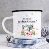 Auf dem Bild ist das Produkt: Becher Campingbecher Emaille Spruch Nähen ist wie zaubern können Nähmaschine 300 ml weiß zum Preis von €18.9 abgebildet.