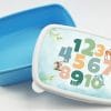 Auf dem Bild ist das Produkt: Brotdose mit Zahlen und Tieren personalisiert mit Wunschnamen Schule Geschenk Einschulung, Geschenk Geburtstag, Einschulungsgeschenk zum Preis von €19.90 abgebildet.