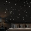 Auf dem Bild ist das Produkt: Leuchtaufkleber Fluoreszierende Sticker 812 Stk. Leuchtpunkte Sternenhimmel Dekoration Schlafzimmer Kinderzimmer zum Preis von €16.9 abgebildet.