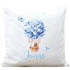 Auf dem Bild ist das Produkt: Geschenk Geburt Kissen Heißluftballon Luftballons Waschbär Hase personalisiert Geburtskissen zum Preis von €16.90 abgebildet.