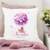 Auf dem Bild ist das Produkt: Geschenk Geburt Kissen Heißluftballon Luftballons Waschbär Hase personalisiert Geburtskissen zum Preis von €16.90 abgebildet.