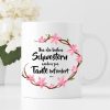 Auf dem Bild ist das Produkt: Geschenk Keramik Tasse bedruckt Beste Schwester Tante spülmaschinenfest 330 ml Fassungsvermögen zum Preis von €15.90 abgebildet.
