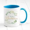 Auf dem Bild ist das Produkt: Geschenkidee Tasse bedruckt, Lieblings*mensch personalisiert mit Wunschnamen, Geburtstagsgeschenk, Kranz mit Namen zum Preis von €18.9 abgebildet.