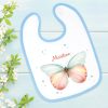 Auf dem Bild ist das Produkt: Bedrucktes Babylätzchen Schmetterling mit Klettverschluss Wunschnamen Individuell Kinder Lätzchen Kleinkind zum Preis von €14.9 abgebildet.